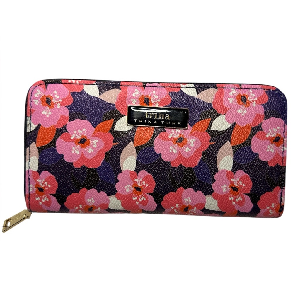 Trina Turk NWT Floral Faux Leather All Over Narcissus Boxed Wallet